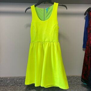 L'Amour - Neon Yellow Sleeveless Dress
